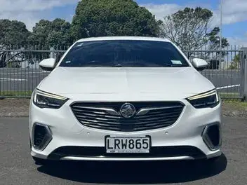 Holden Commodore 2018 photo 3