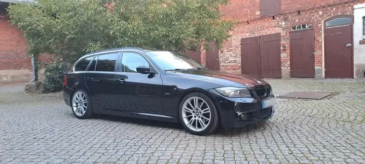 BMW 320I