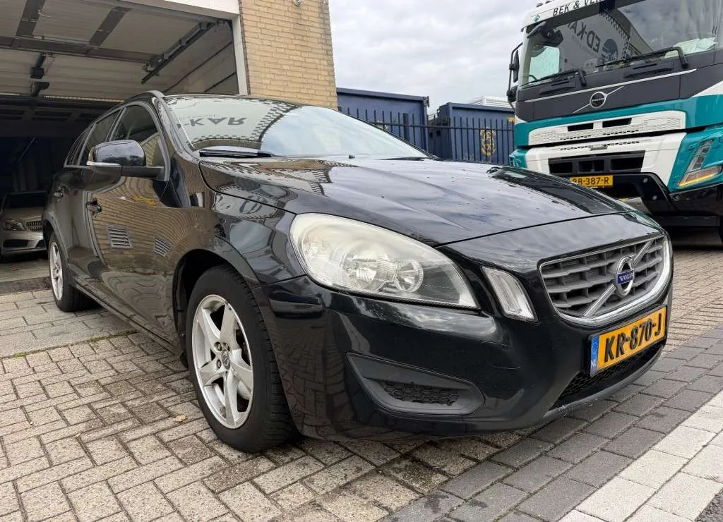 Volvo V60 2013 photo 5