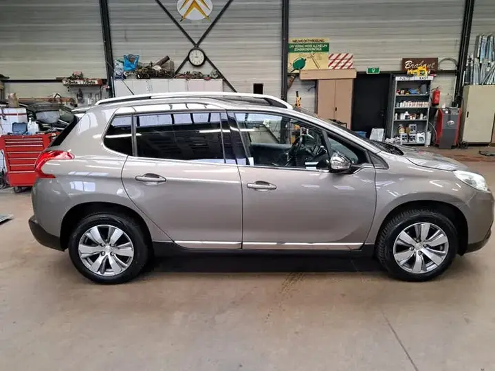 Peugeot 2008 2015 photo 4
