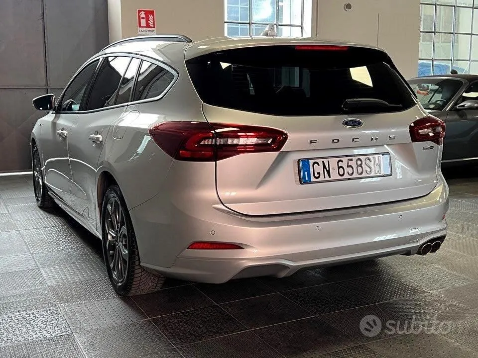 Ford Focus 2023 photo 4