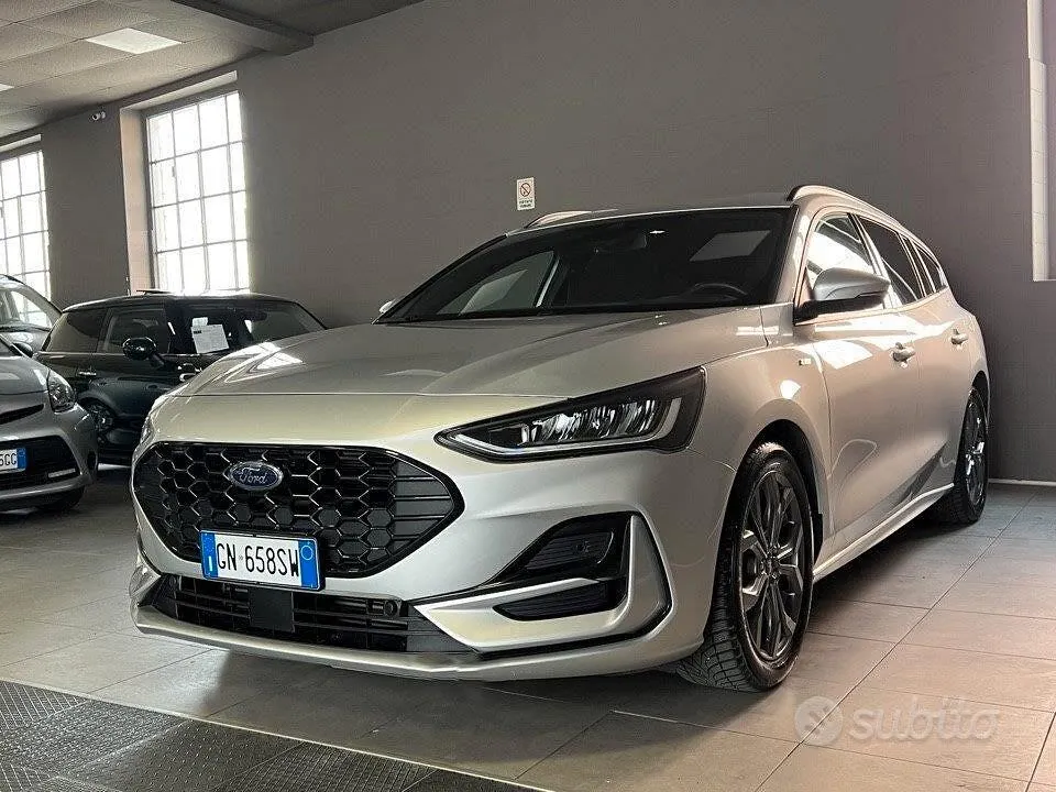 Ford Focus 2023 photo 3