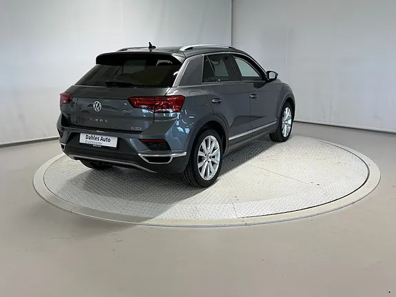Volkswagen T-Roc 2020 photo 3