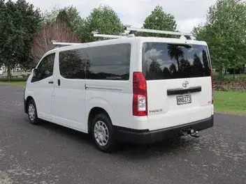 Toyota Hiace 2021 photo 3