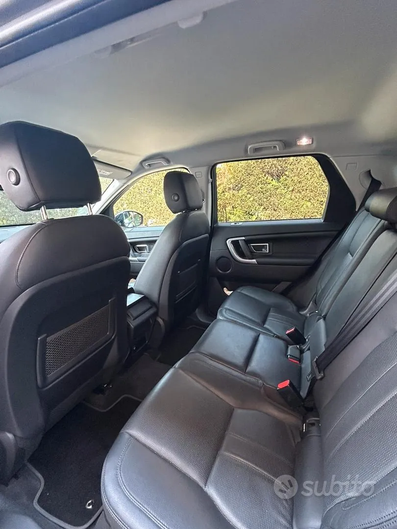 Land Rover Discovery Sport 2015 photo 4
