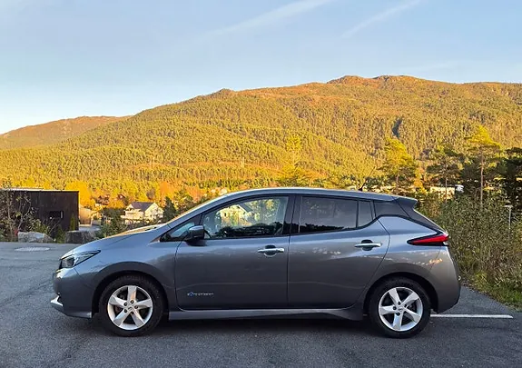 Nissan Leaf 2019 photo 4