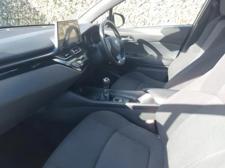 Toyota C-Hr 2017 photo 5