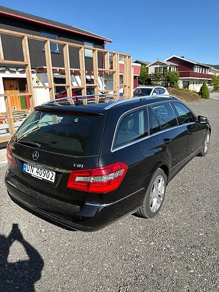 Mercedes-Benz E200 D 2010 photo 4