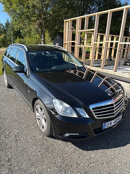 Mercedes-Benz E200 D 2010 photo 5