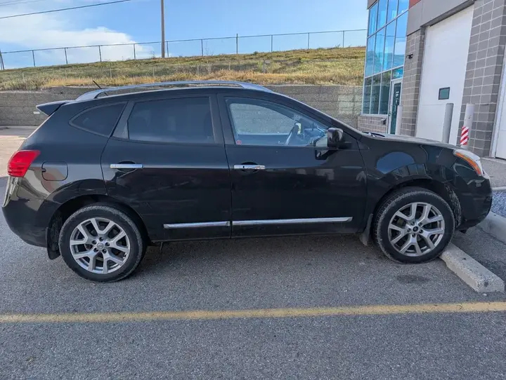 Nissan Rogue 2012 photo 2