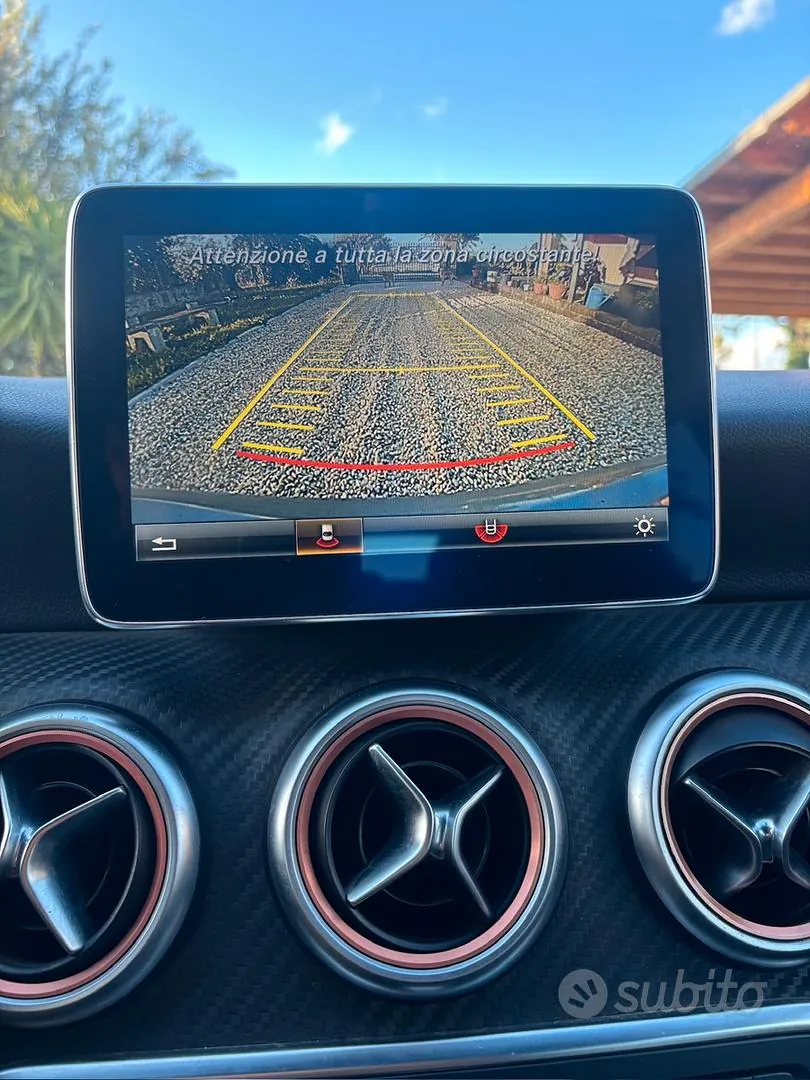 Mercedes-Benz A 200 2015 photo 5