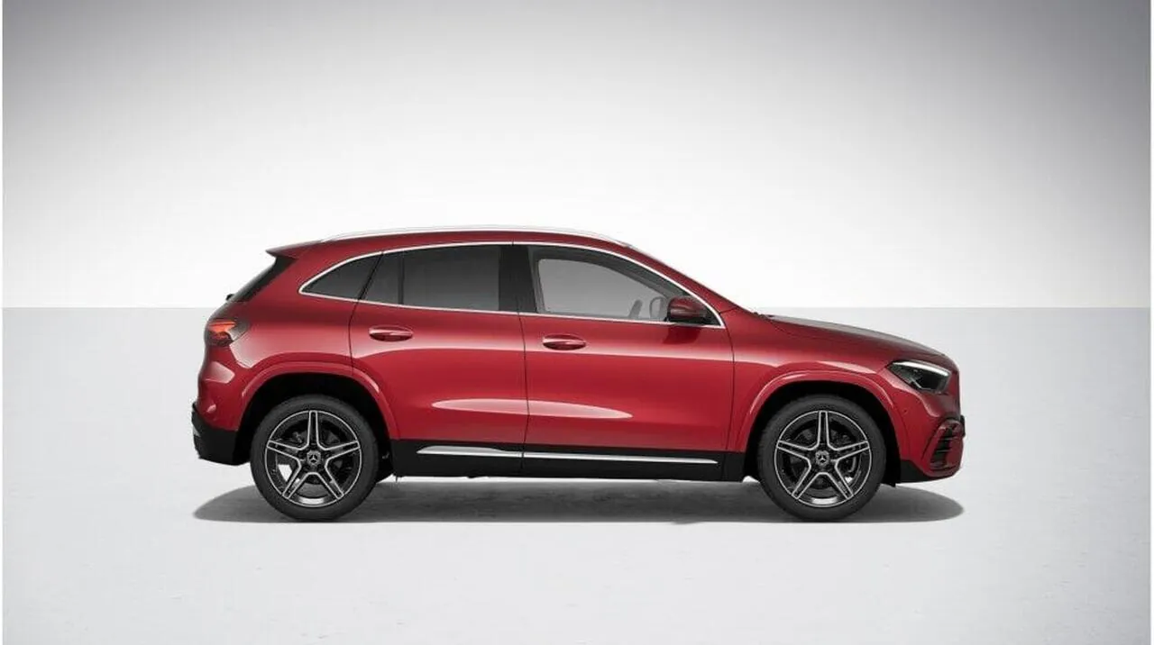 Mercedes-Benz Gla photo 3