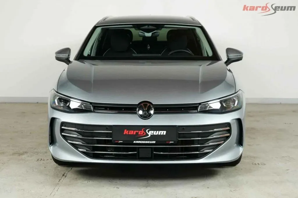 Volkswagen Passat 2025 photo 2