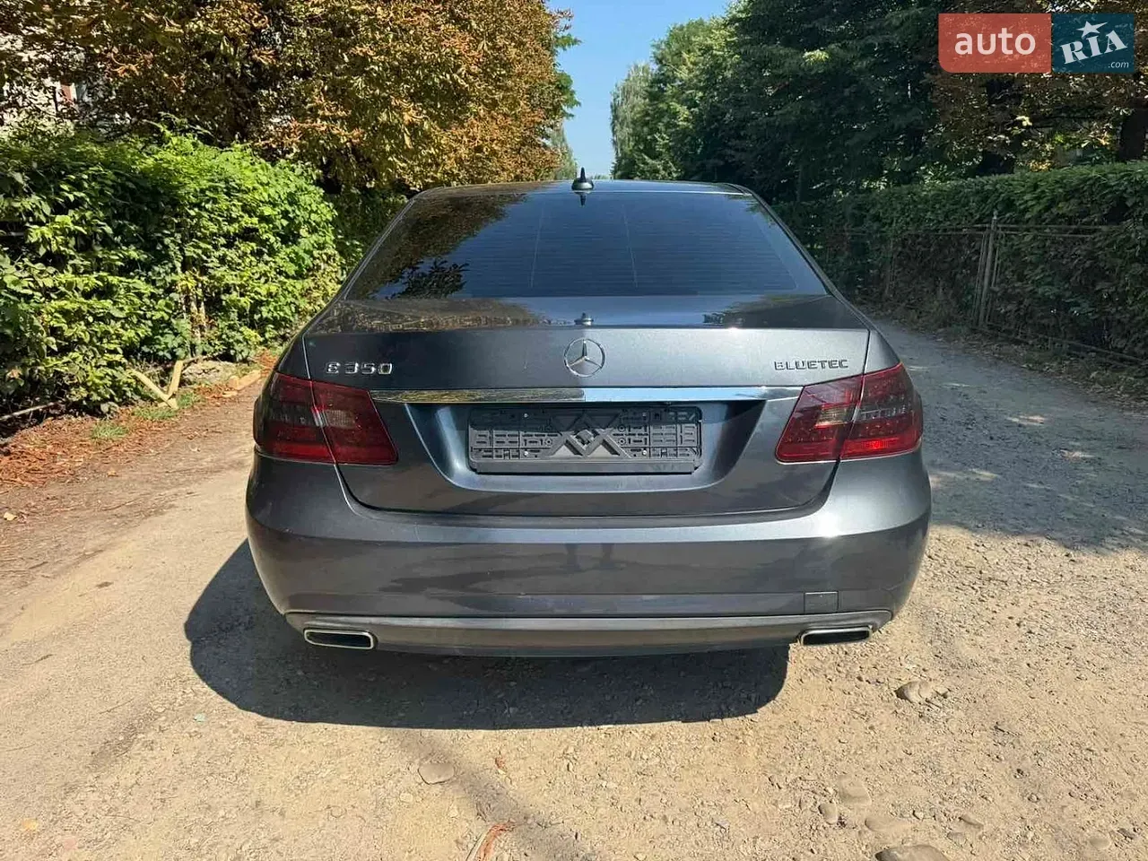 Mercedes-Benz E-Class 2011 photo 4