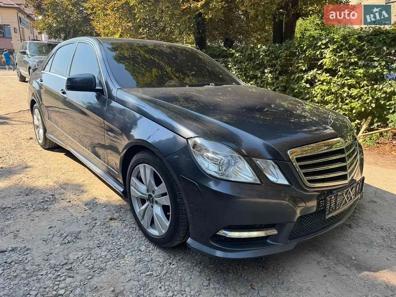 Mercedes-Benz E-Class 2011 photo 3