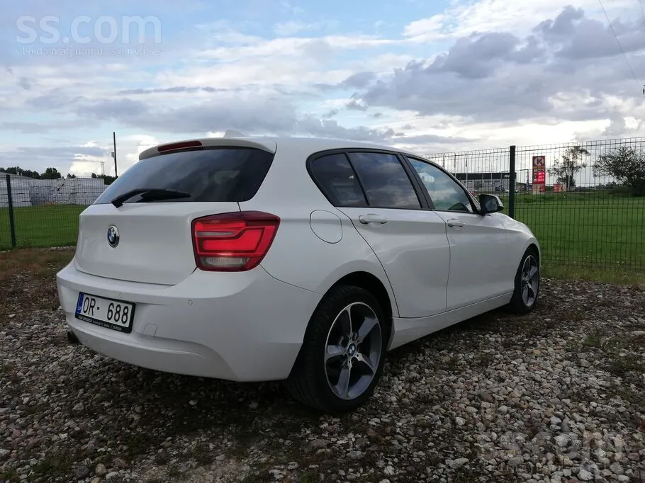 BMW 1 Series 2013 photo 2