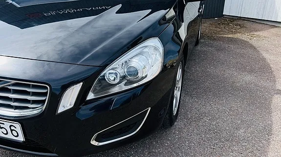 Volvo V60 2012 photo 3