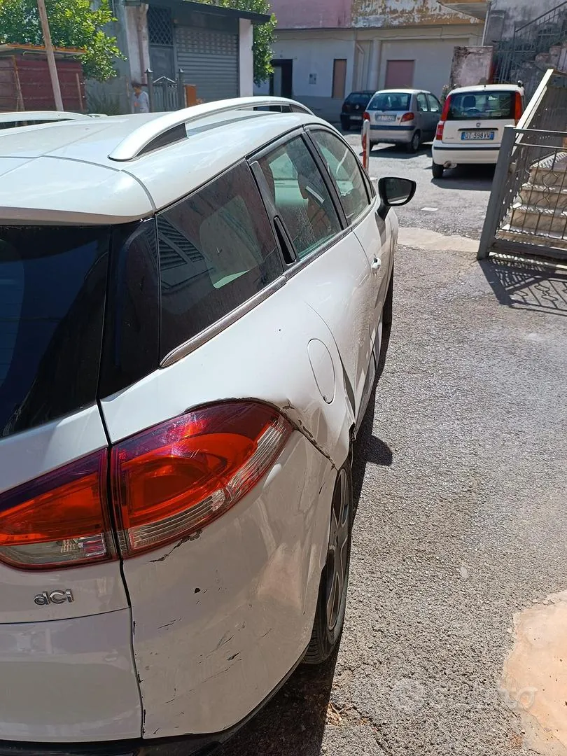 Renault Clio 2014 photo 4