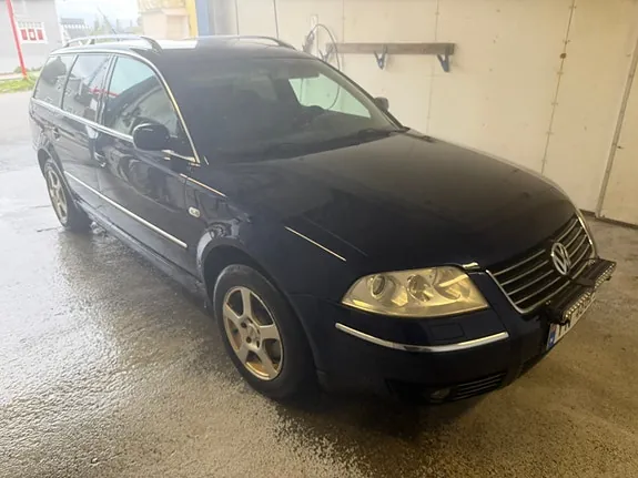 Volkswagen Passat 2002 photo 2
