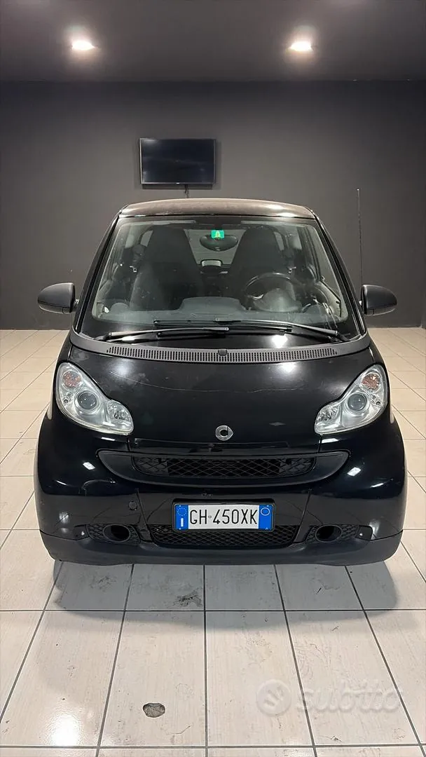 Smart Fortwo 2011 photo 3