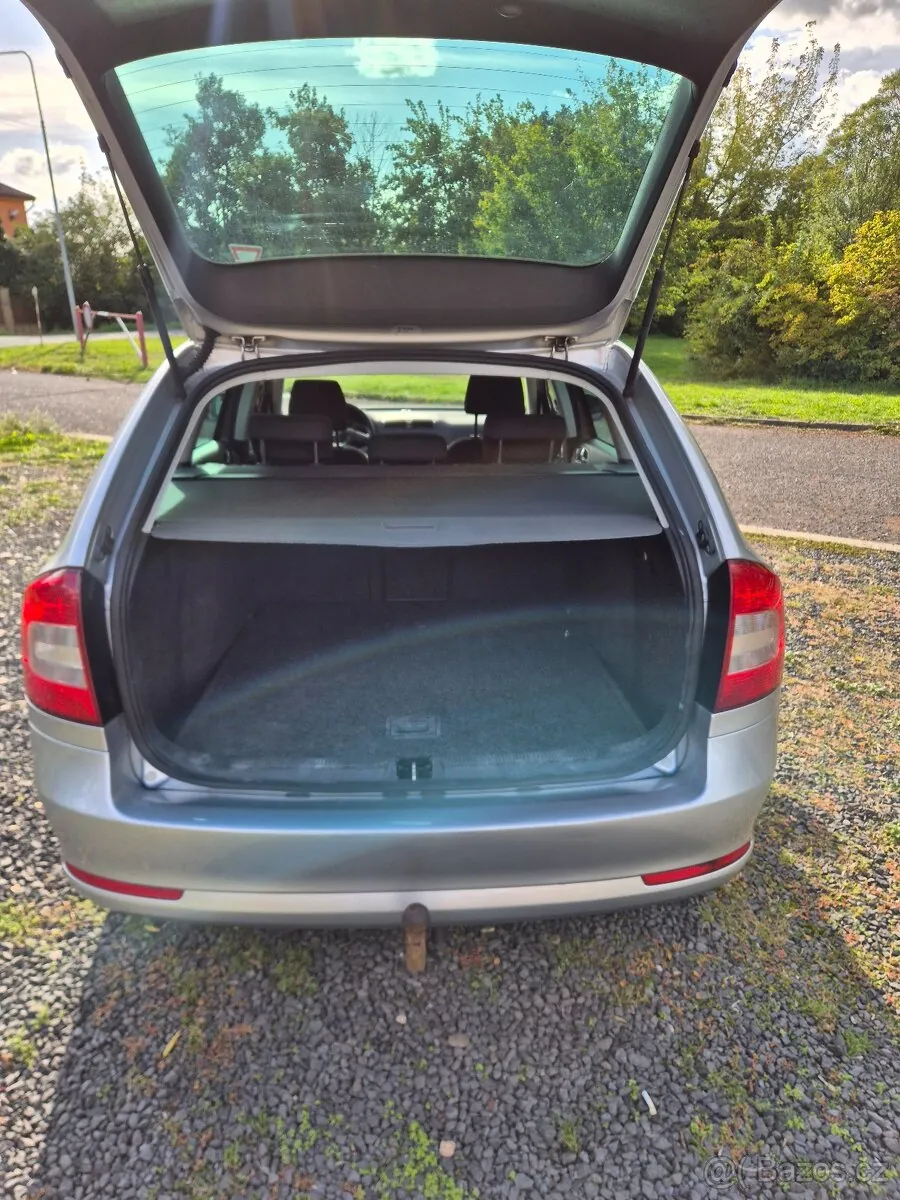 Skoda Octavia 2011 photo 5