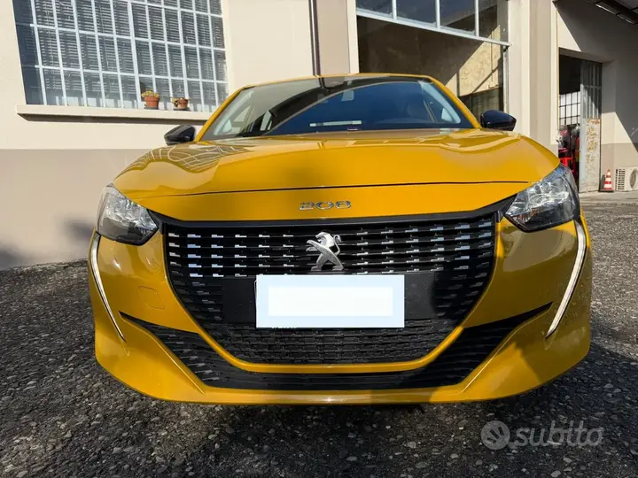 Peugeot 208 2023 photo 2