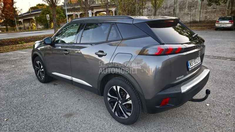Peugeot 2008 2021 photo 4