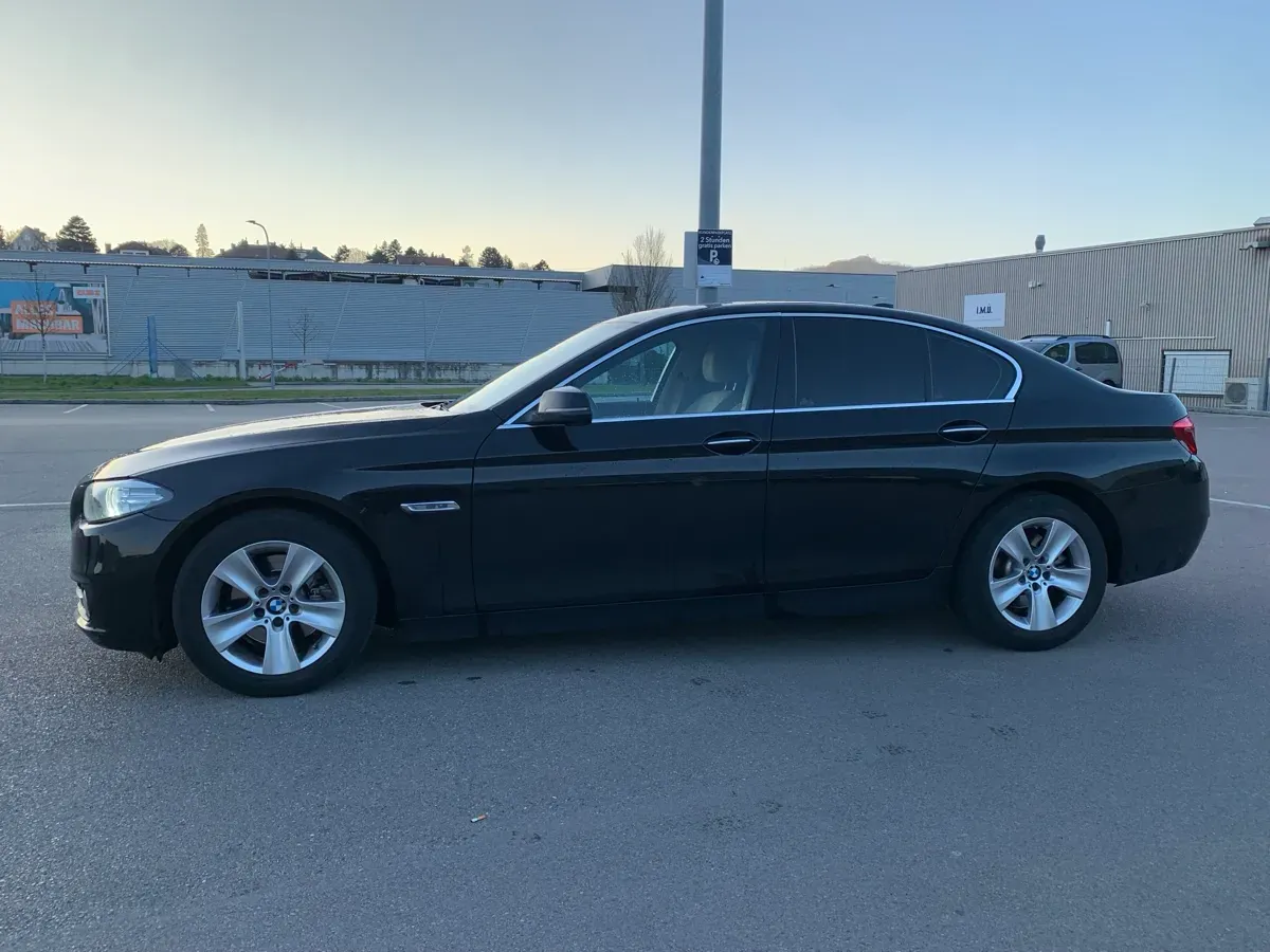BMW 5 Series 2016 photo 3