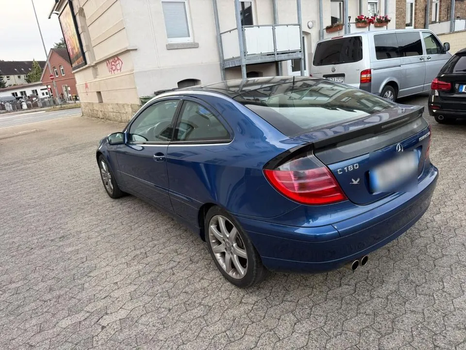 Mercedes-Benz C 180