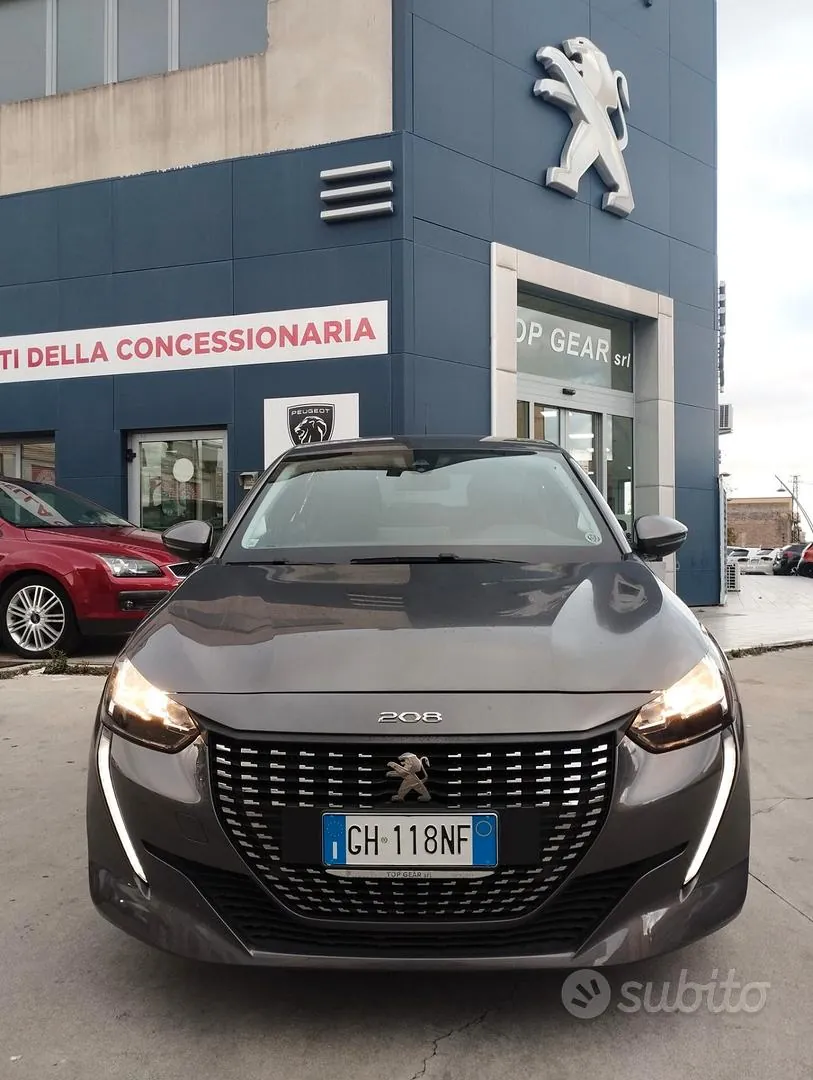 Peugeot 208 2022 photo 2