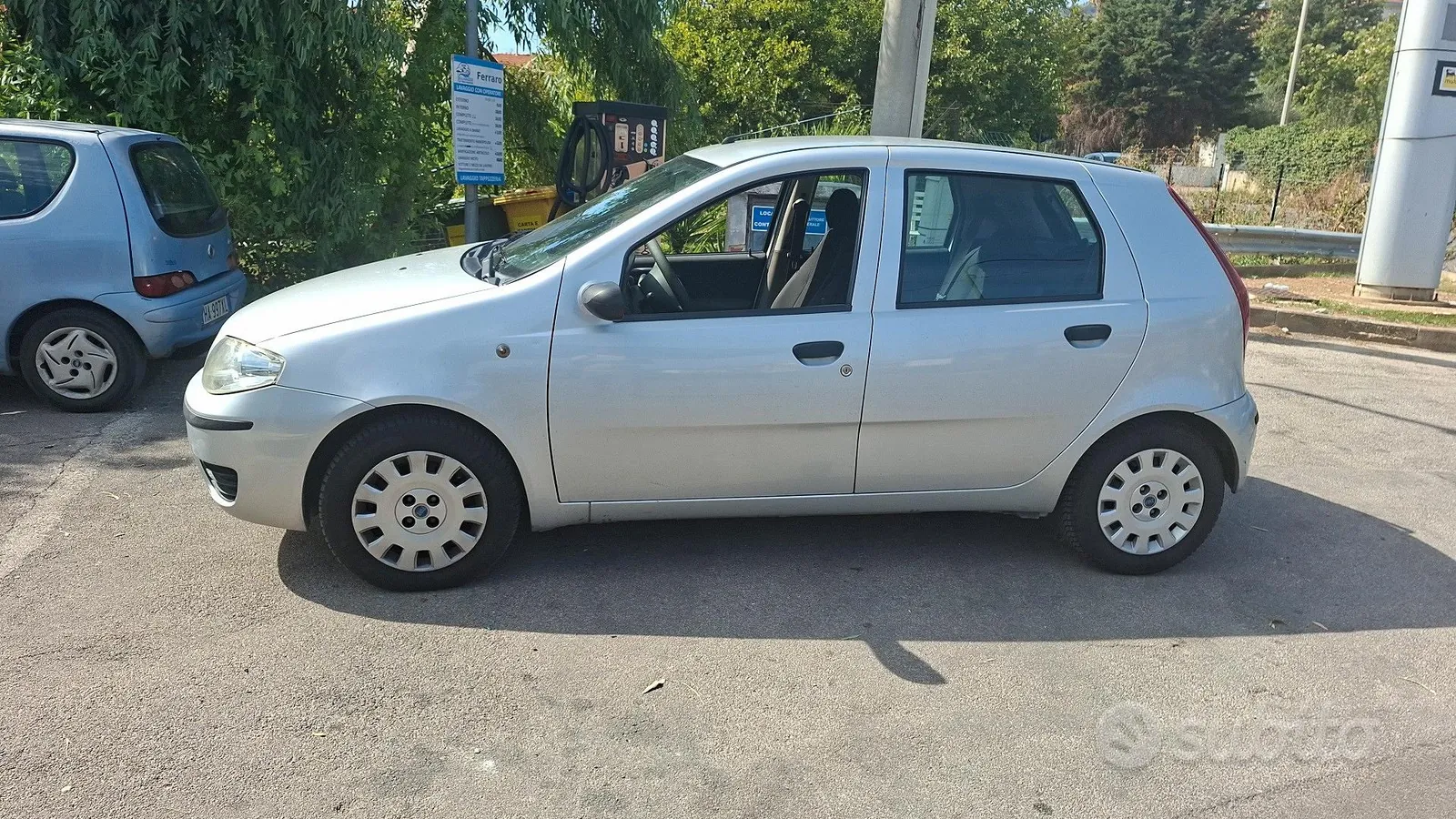 Fiat Punto 2008 photo 2