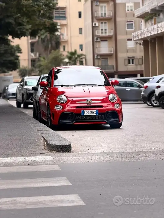 Fiat 500 Abarth 2017 photo 2