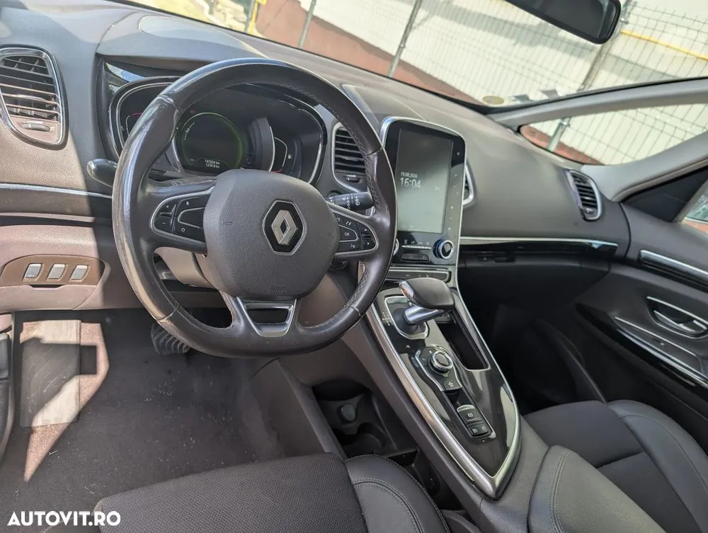Renault Espace 2015 photo 4