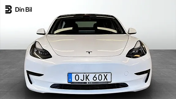 Tesla Model 3 2023 photo 4