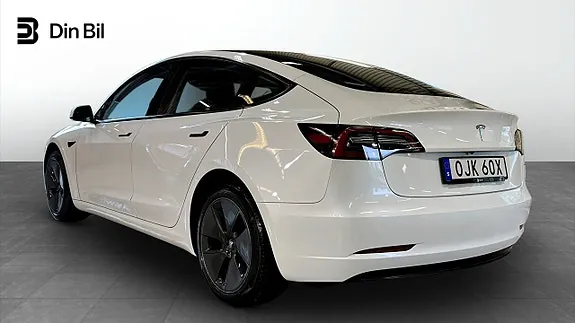 Tesla Model 3 2023 photo 3