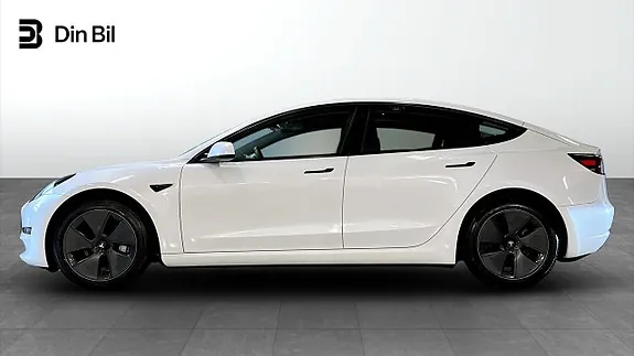 Tesla Model 3 2023 photo 2
