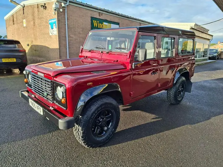 Land Rover Defender 110 2005 photo 3