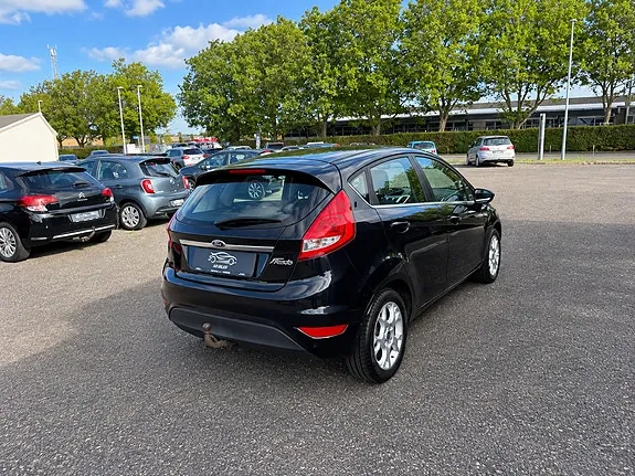 Ford Fiesta 2012 photo 3