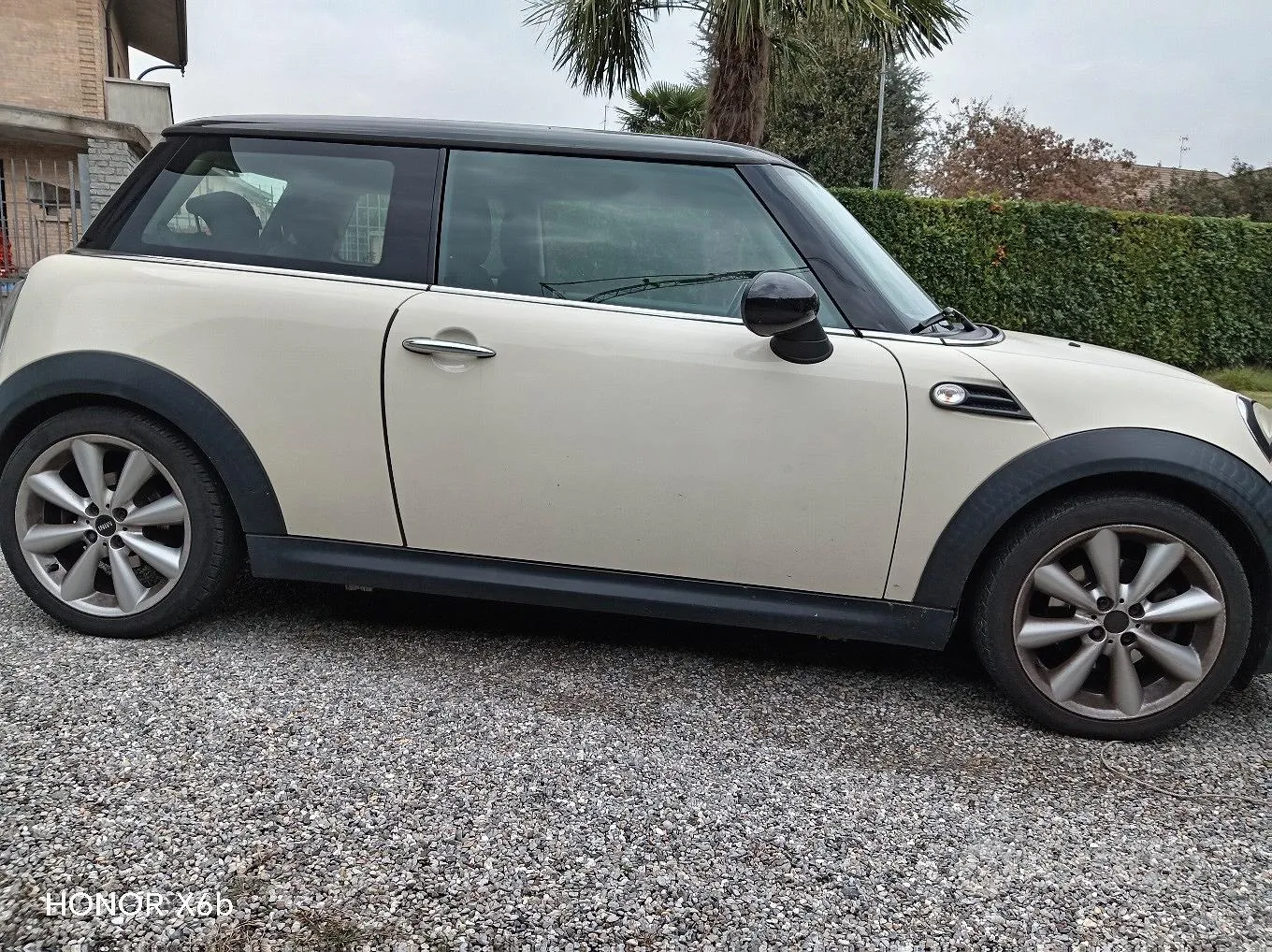 Mini Mini Cooper D 2011 photo 4