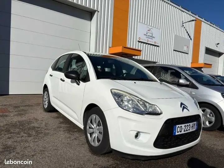 Citroen C3 2013 photo 2