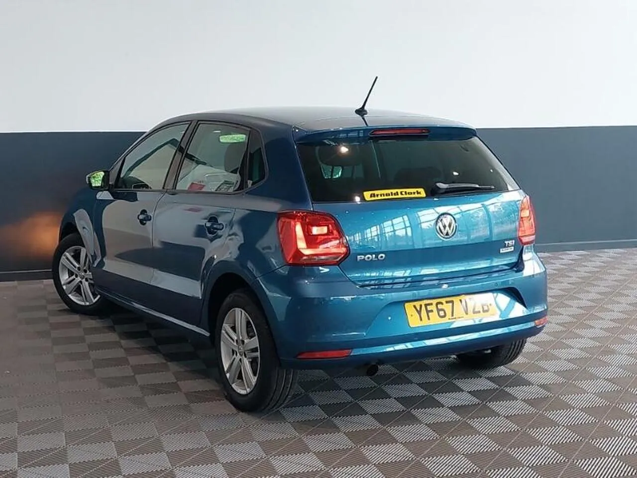 Volkswagen Polo 2017 photo 2