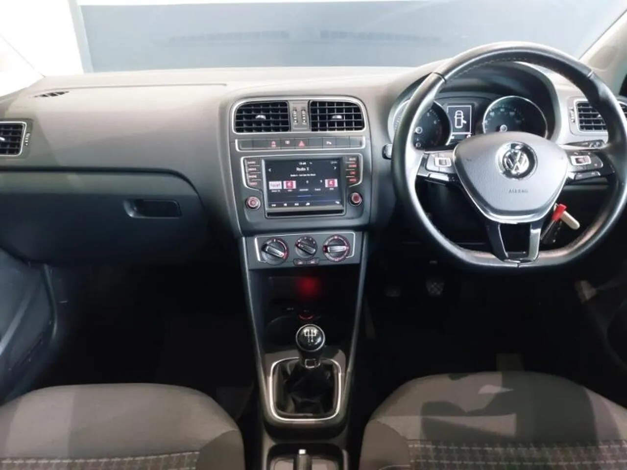 Volkswagen Polo 2017 photo 3