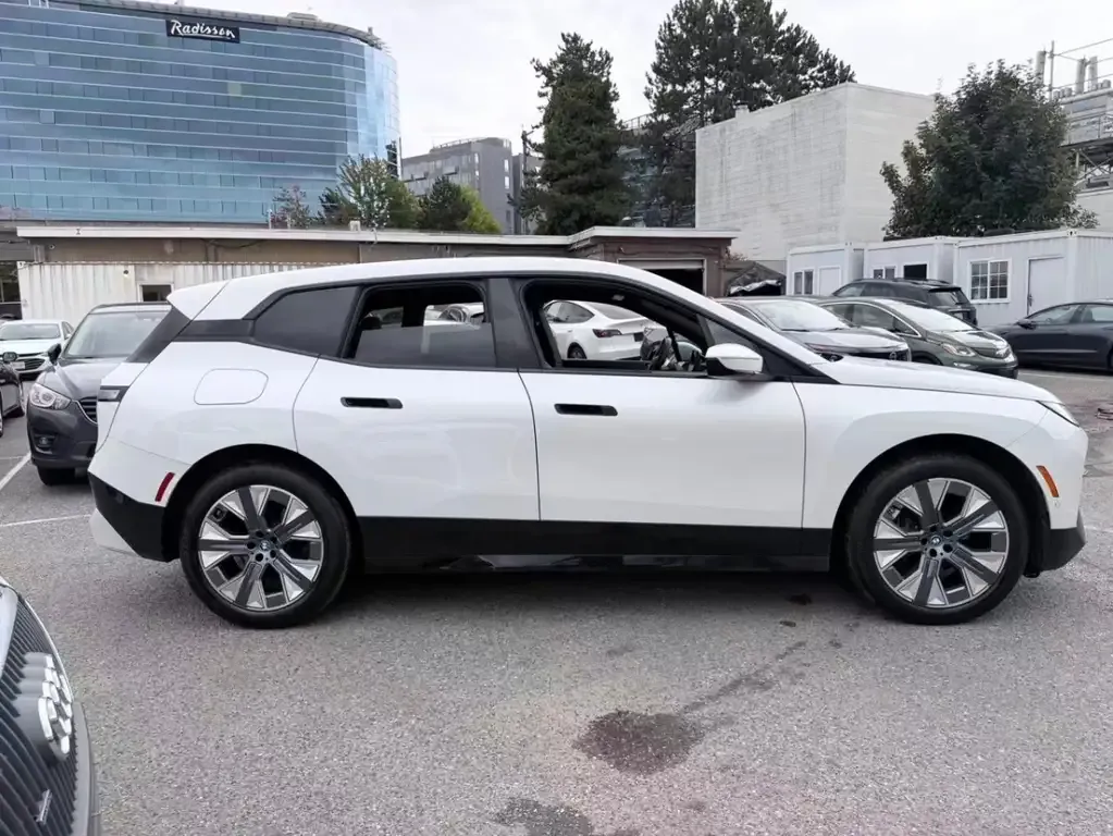 BMW Ix 2024 photo 4
