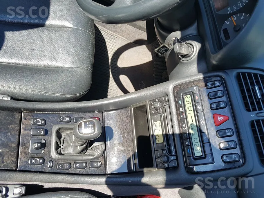 Mercedes-Benz Clk230 2000 photo 4