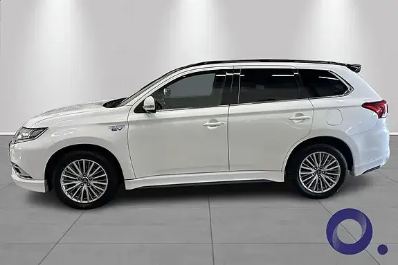 Mitsubishi Outlander 2020 photo 2