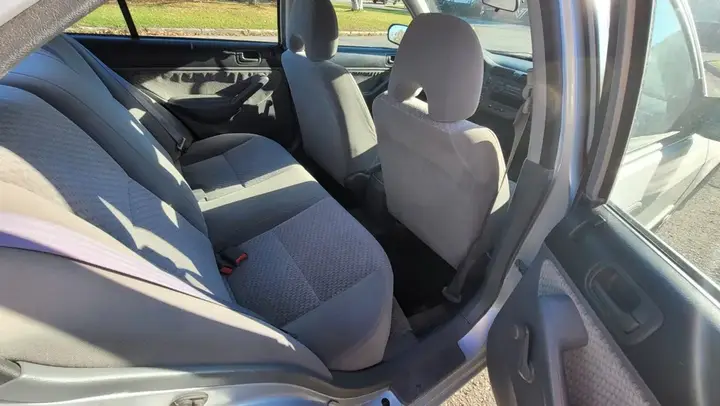 Honda Civic 2005 photo 3