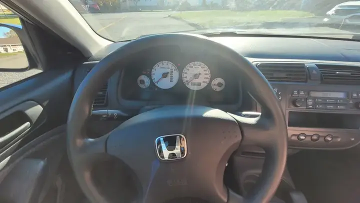 Honda Civic 2005 photo 4