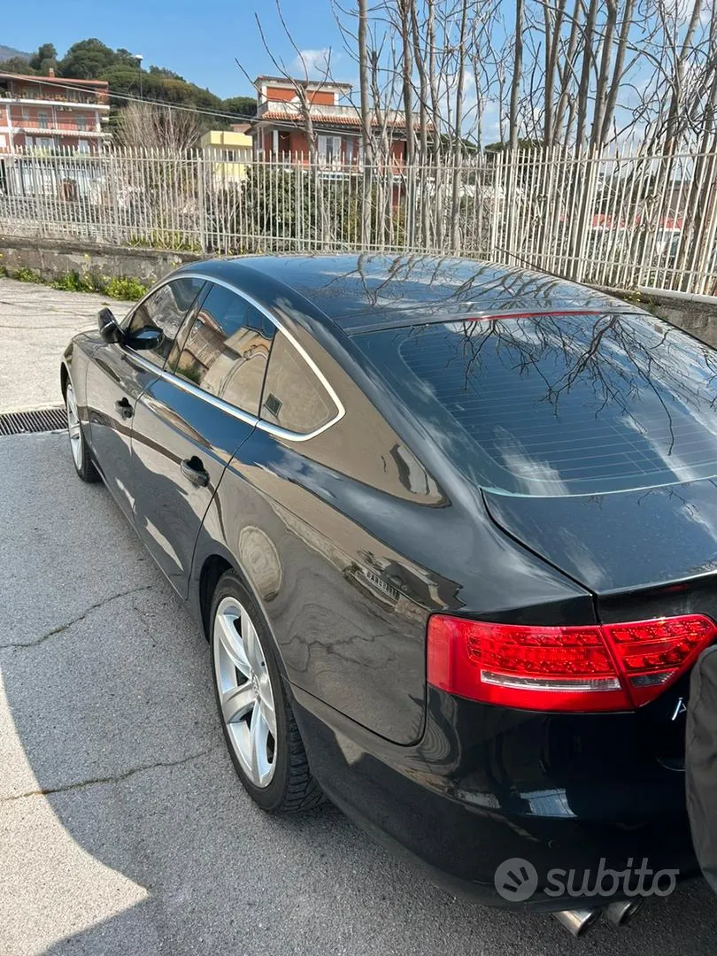 Audi A5 2011 photo 4