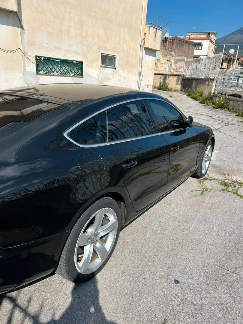 Audi A5 2011 photo 3