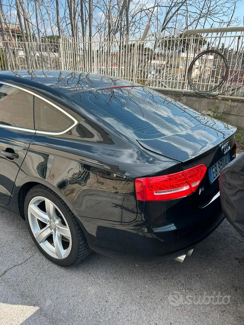 Audi A5 2011 photo 2